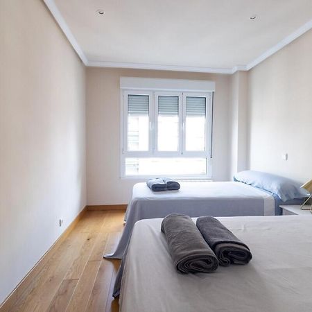 Apartamento Centro Gijon Con Parking Apartment ภายนอก รูปภาพ