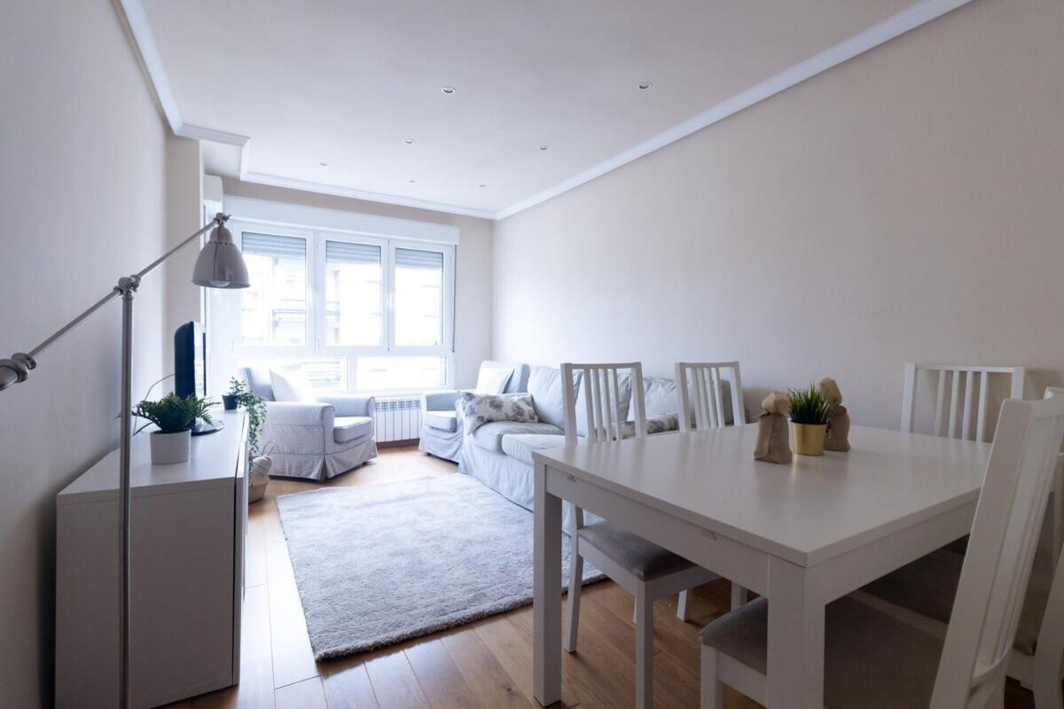 Apartamento Centro Gijon Con Parking Apartment ภายนอก รูปภาพ