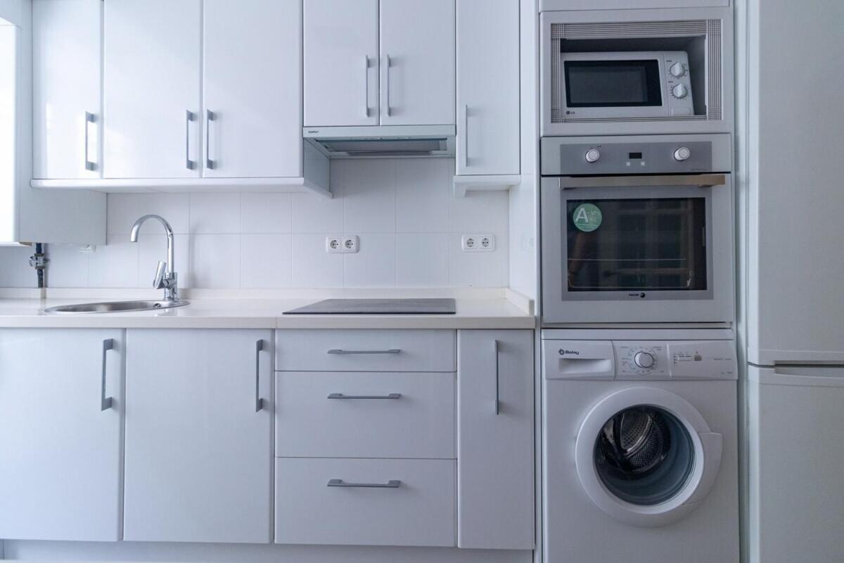 Apartamento Centro Gijon Con Parking Apartment ภายนอก รูปภาพ
