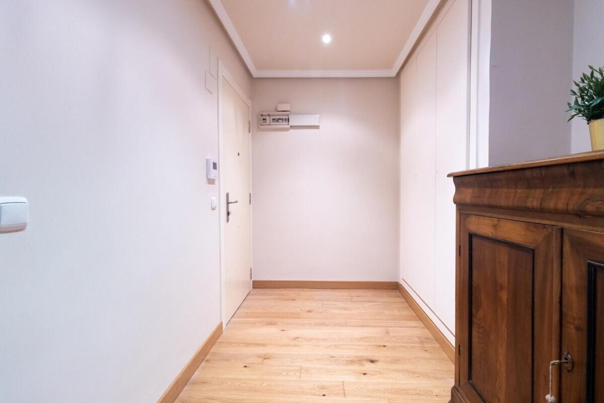Apartamento Centro Gijon Con Parking Apartment ภายนอก รูปภาพ